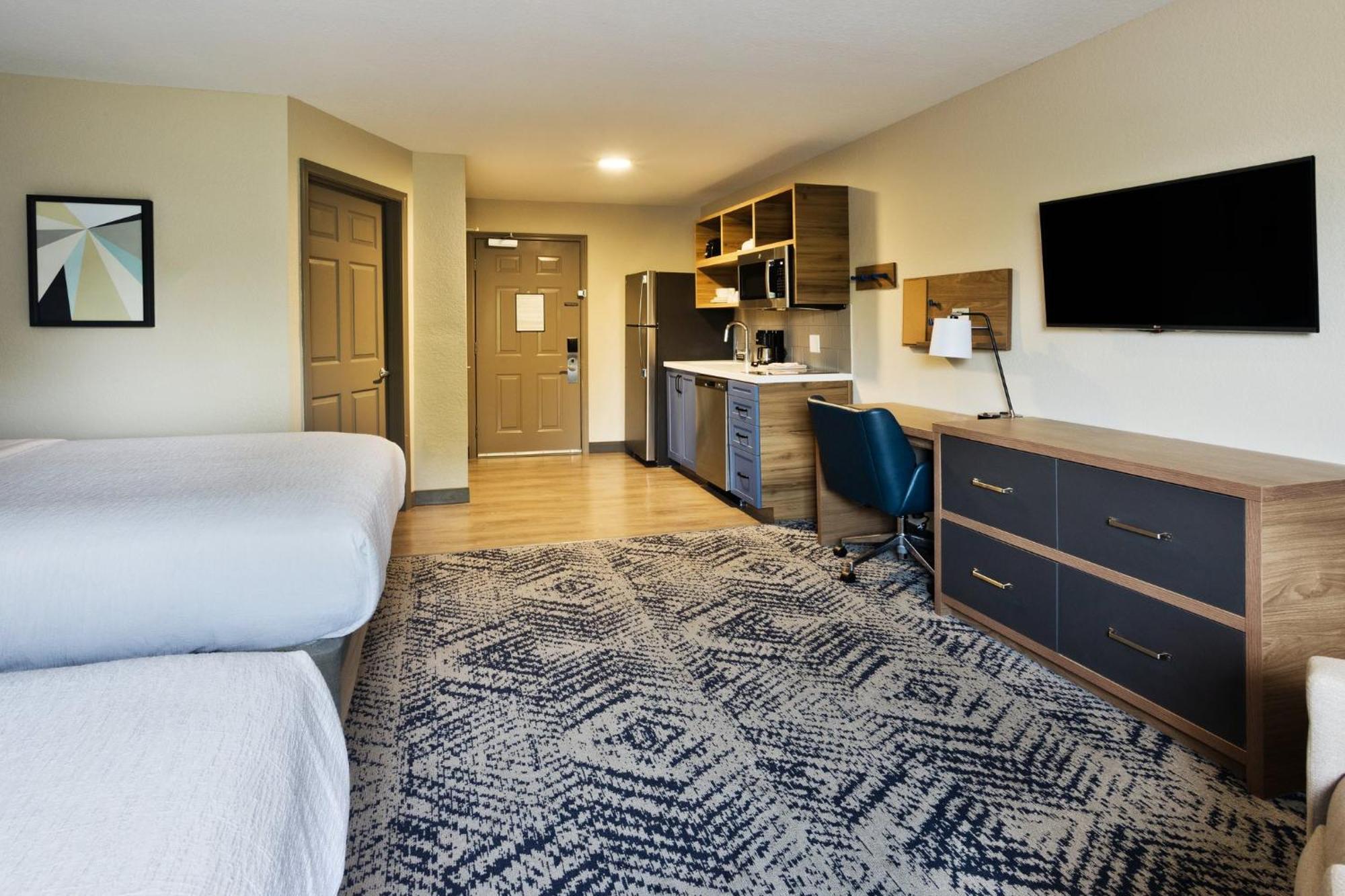 Candlewood Eastchase Park By Ihg 2* Montgomery