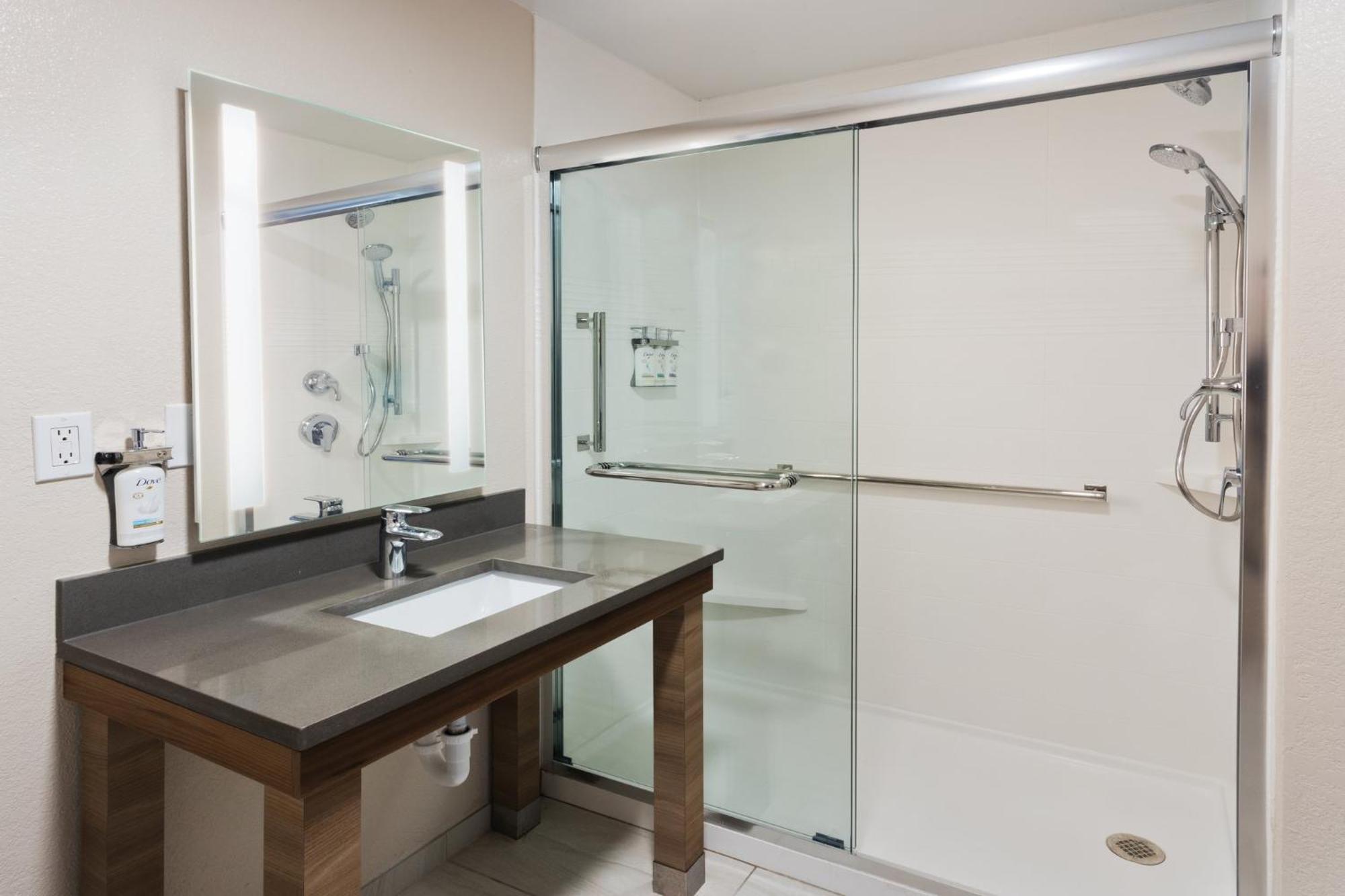 Candlewood Eastchase Park By Ihg