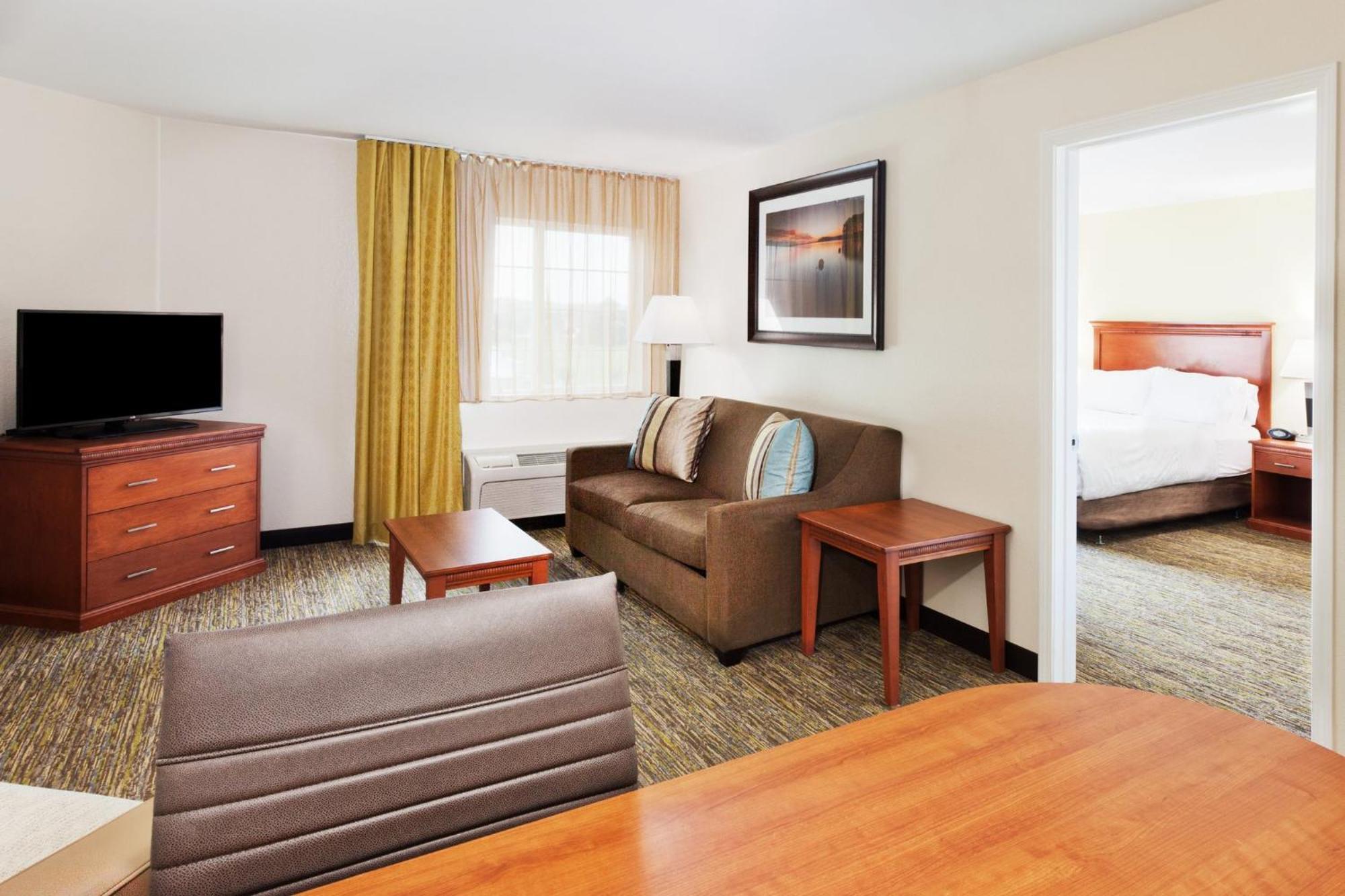 Hotel Candlewood Eastchase Park By Ihg